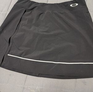 Oakley Women's M Golf Skort